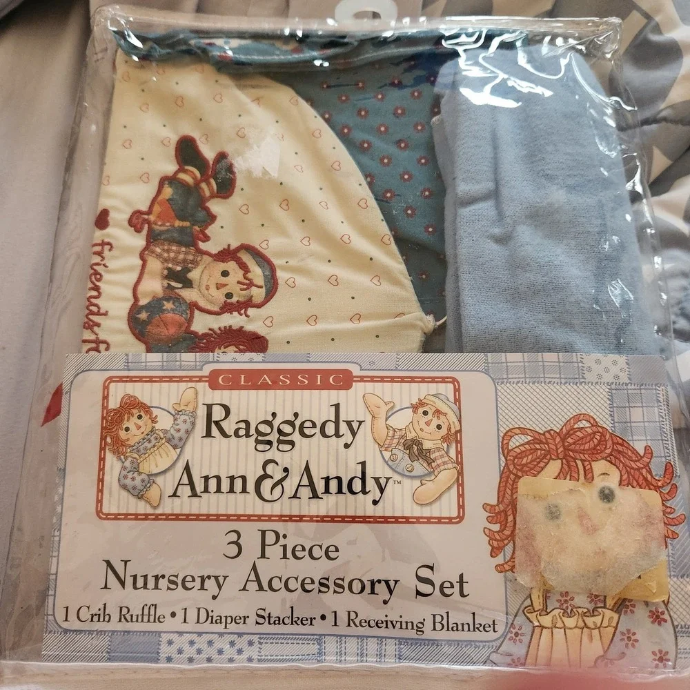 Vtg Springs Baby Raggedy Ann & Andy‎ 3 Pc Nursery Crib Ruffle Diaper Stacker Set